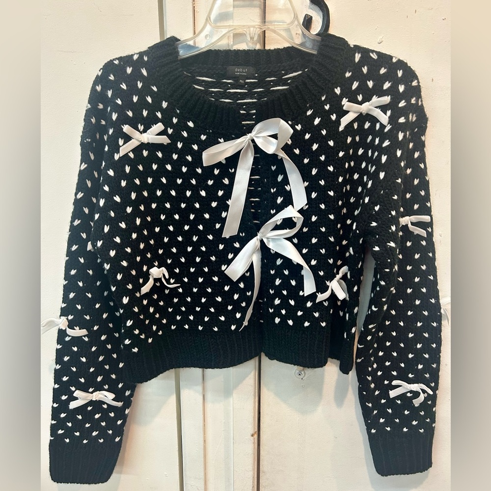 Debut cardigan sweater with bow design